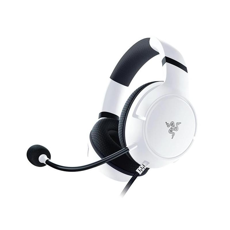 Casti Razer Blackshark V2  HyperSpeed cu fir, frecventa 12 Hz – 28 kHz, sensibilitate 100 dB, izolare fonica pasiva, frecventa de raspuns microfon: 100 Hz – 10 kHz, autonomie baterie pana la 70 ore, interfata jack 3.5 mm, alb